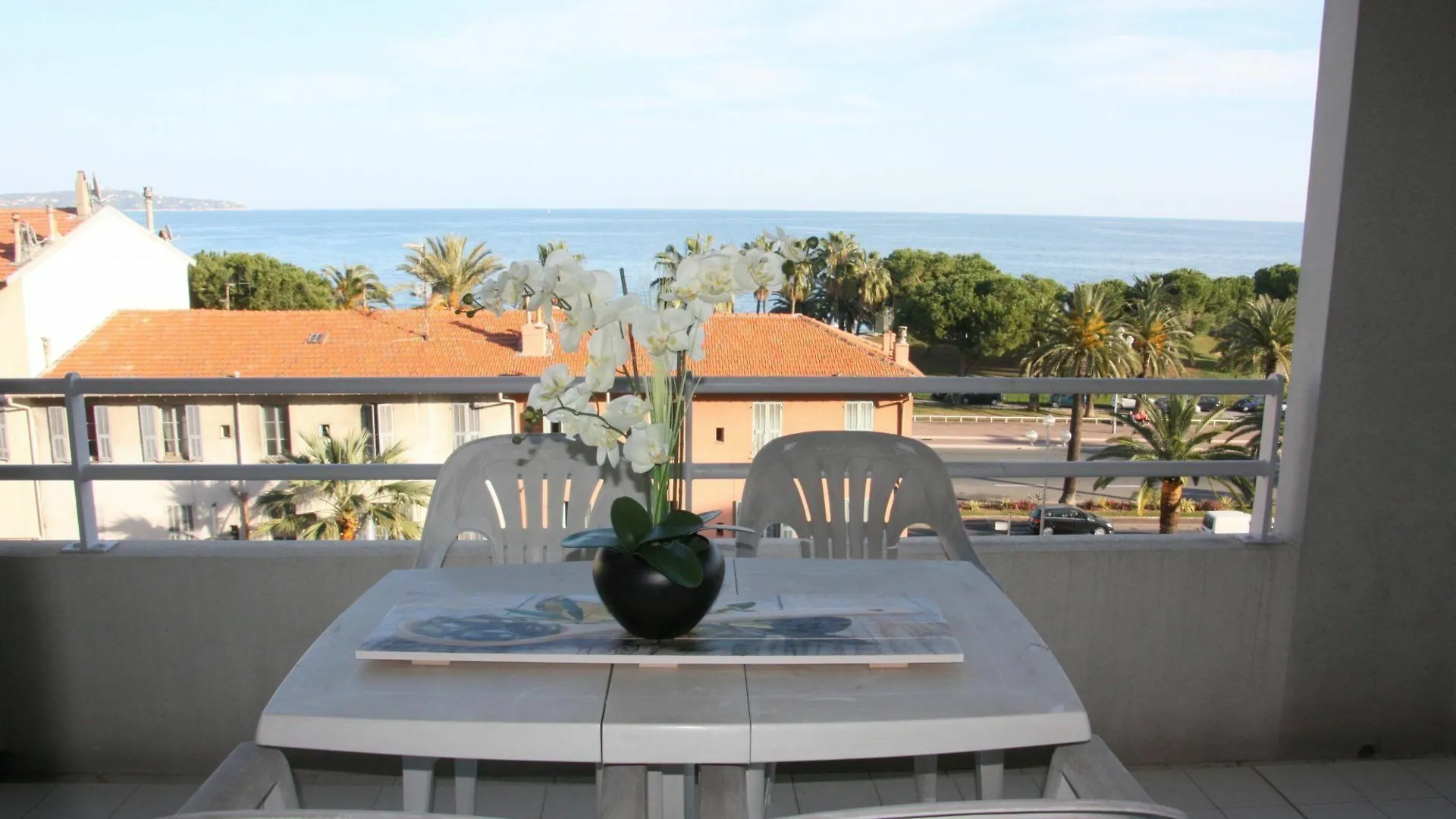 La Suite Californienne contacts